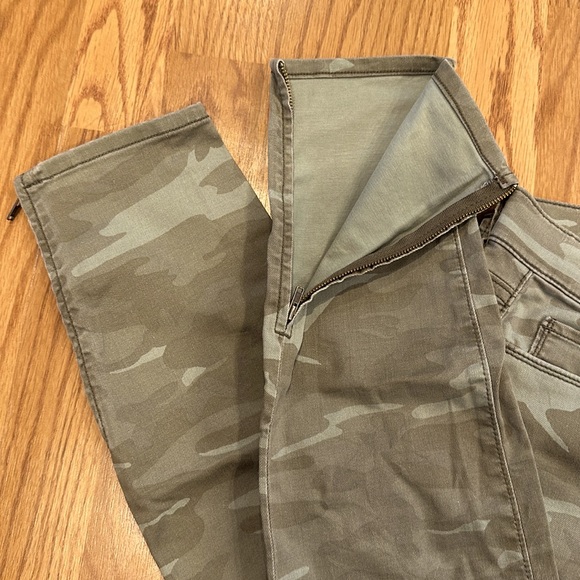 Jeans - Picture 5 of 5